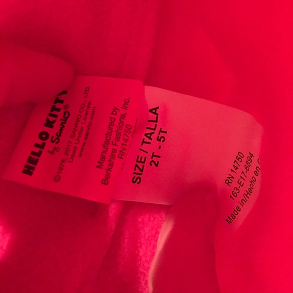 Hello kitty winter hat and gloves set - Picture 4 of 4